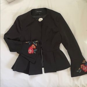 Peplum Blazer w bell sleeve and floral embroidery
